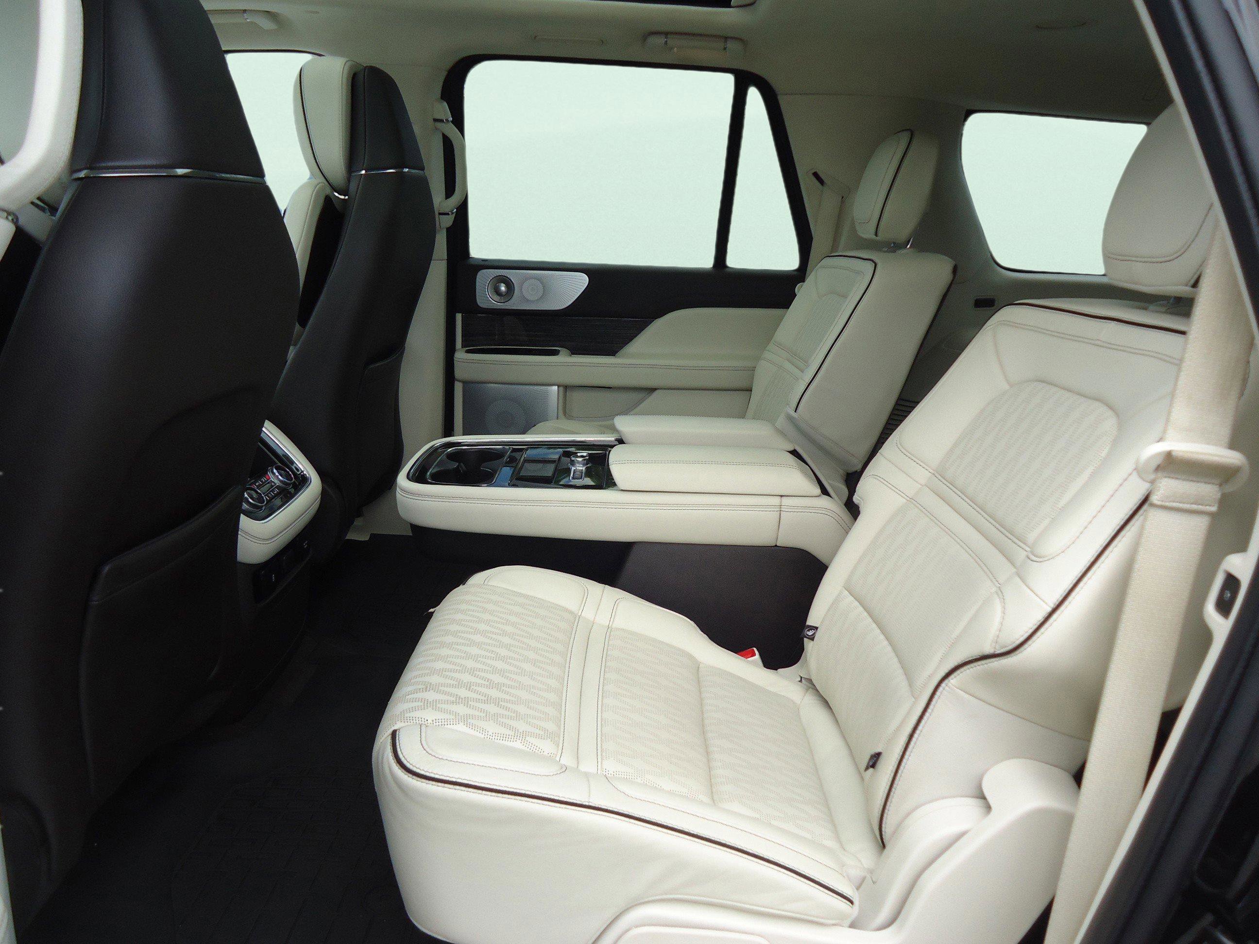 Used 2019 Lincoln Navigator L Black Label w/ Cargo Package AWD/4WD image 34