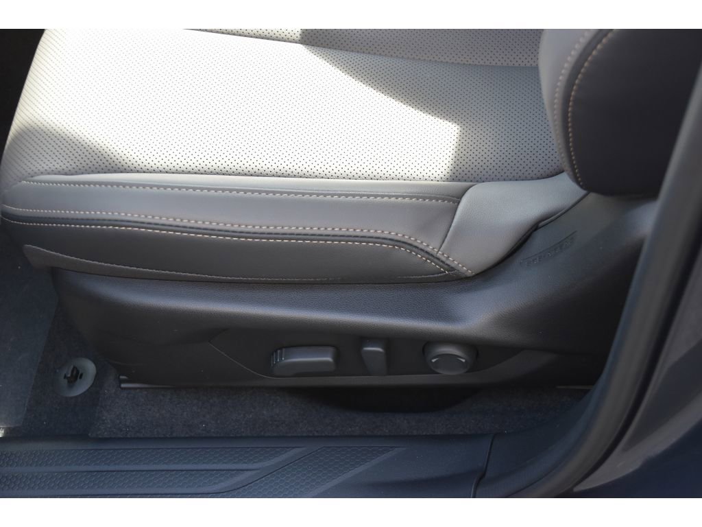 New 2026 Subaru Outback Limited AWD/4WD image 32