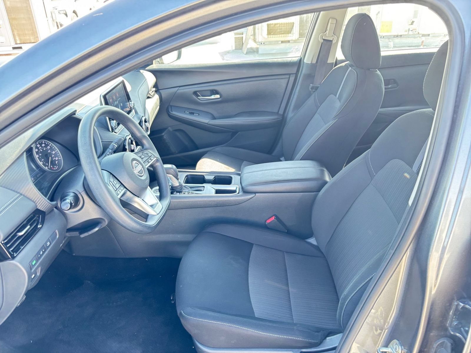 Used 2025 Nissan Sentra SV FWD image 25