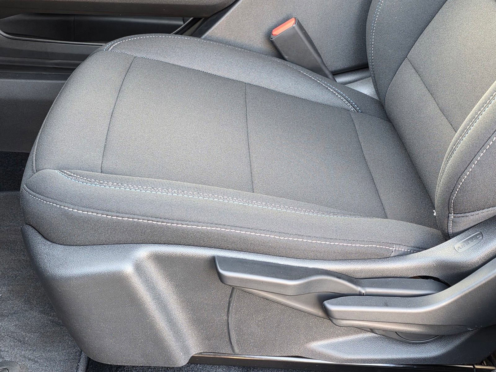 New 2026 Chevrolet Equinox EV LT w/ LPO, Blackout Package image 21