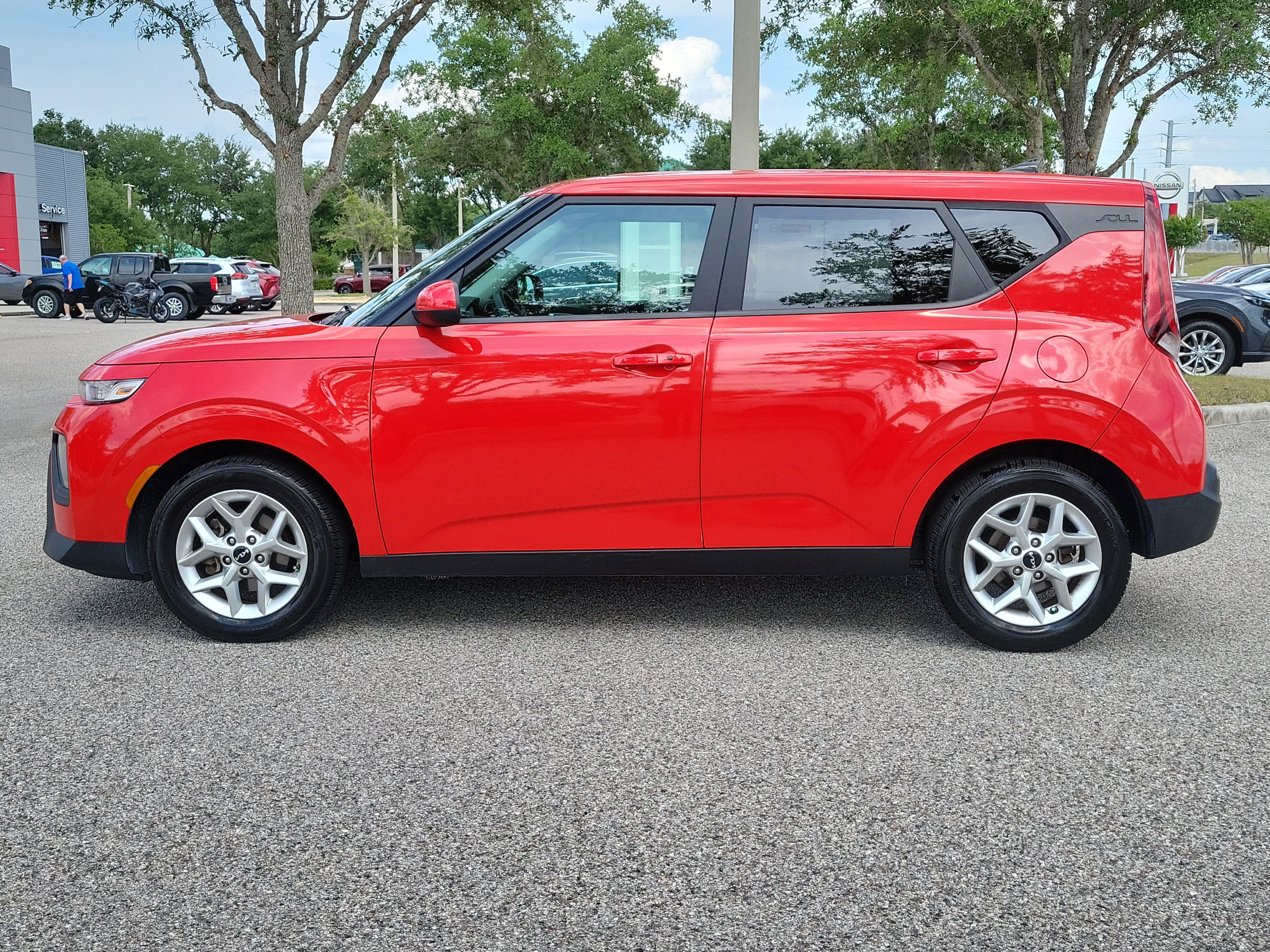 Used 2022 Kia Soul S FWD image 8