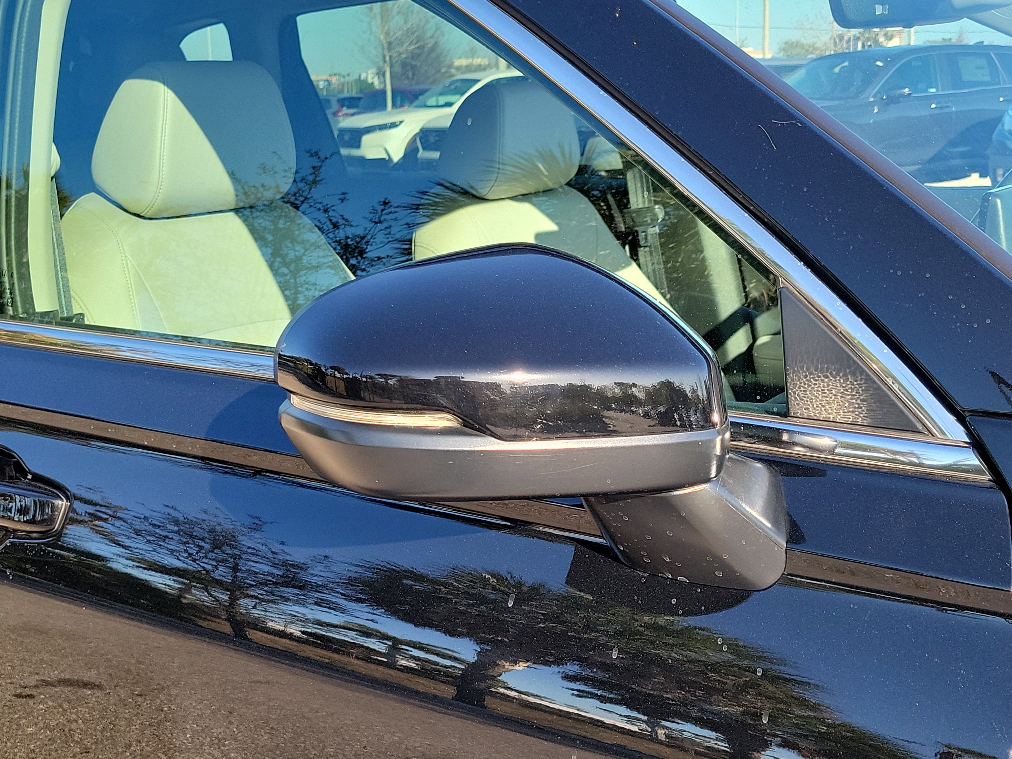 Used 2024 Honda CR-V EX-L image 8