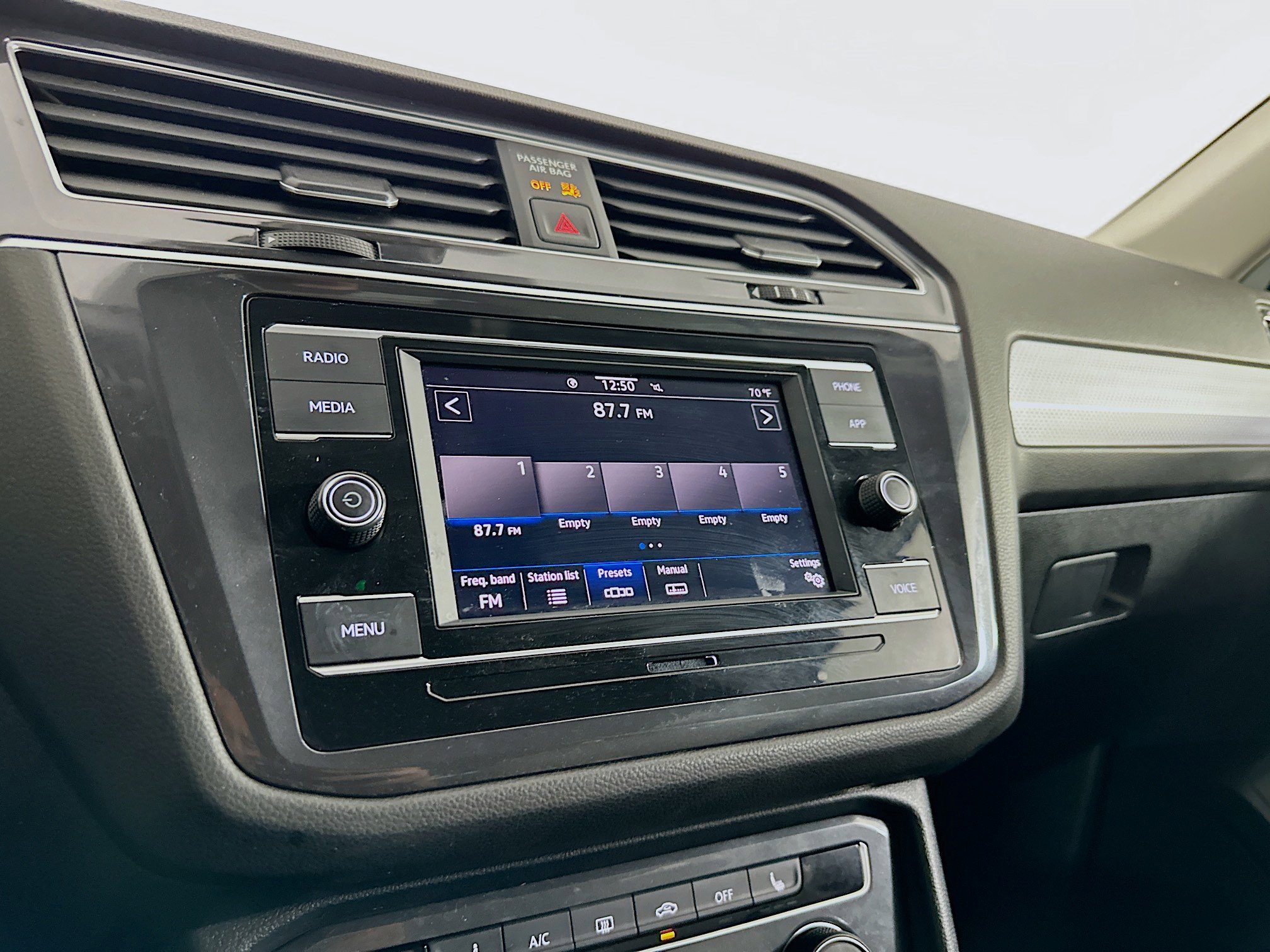 Used 2024 Volkswagen Tiguan S image 19