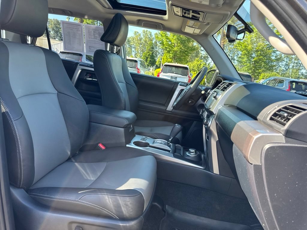 Used 2019 Toyota 4Runner SR5 Premium AWD/4WD image 21
