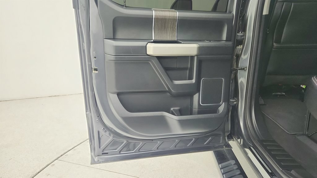 Used 2020 Ford F250 Lariat AWD/4WD image 26
