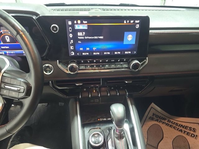 Used 2023 Chevrolet Colorado Z71 w/ Z71 Convenience Package 2 AWD/4WD image 9