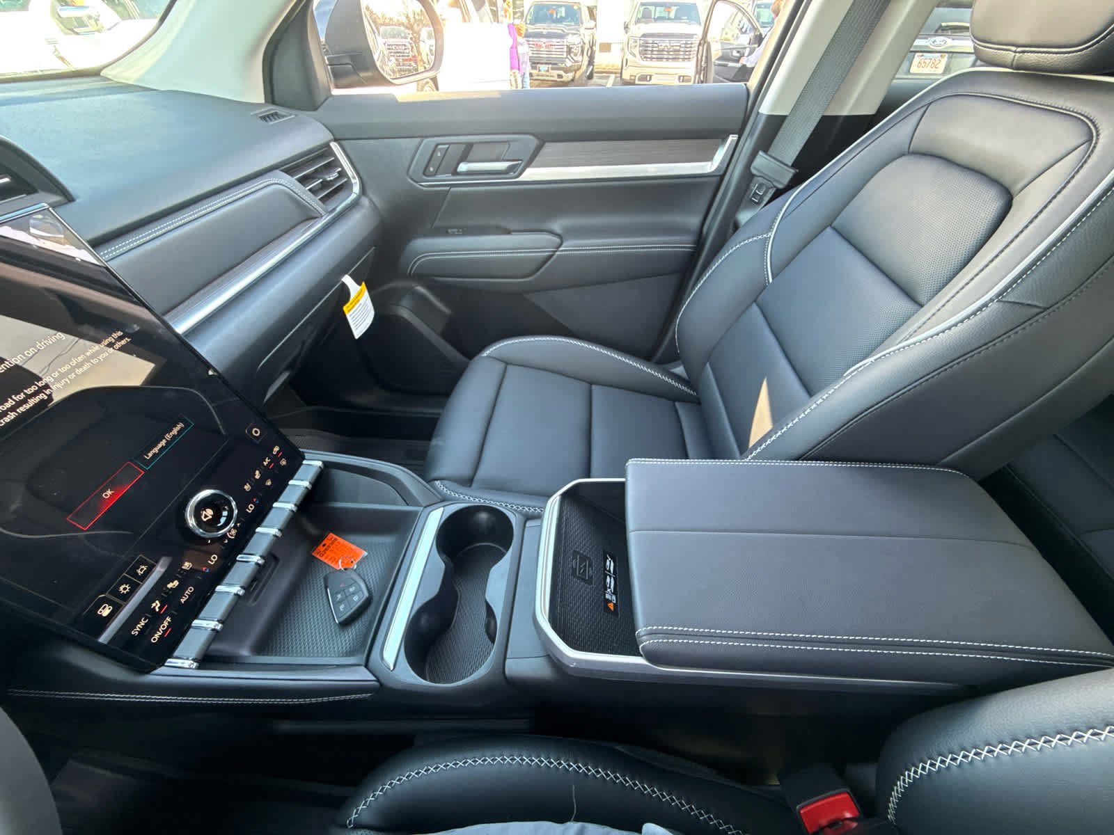 New 2026 GMC Terrain Denali w/ LPO, Floor Liner Package AWD/4WD image 20