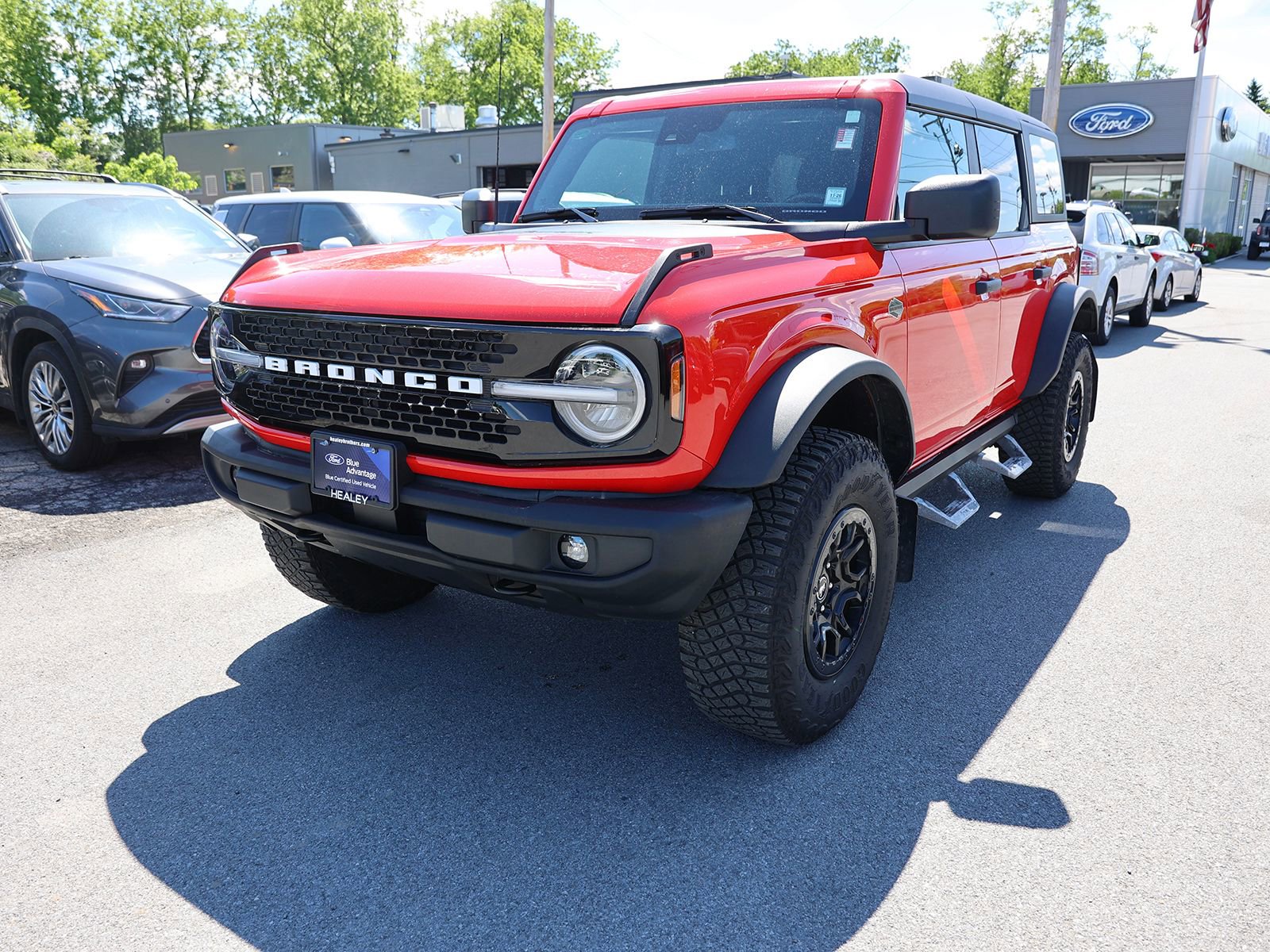 Used 2022 Ford Bronco Wildtrak AWD/4WD image 3
