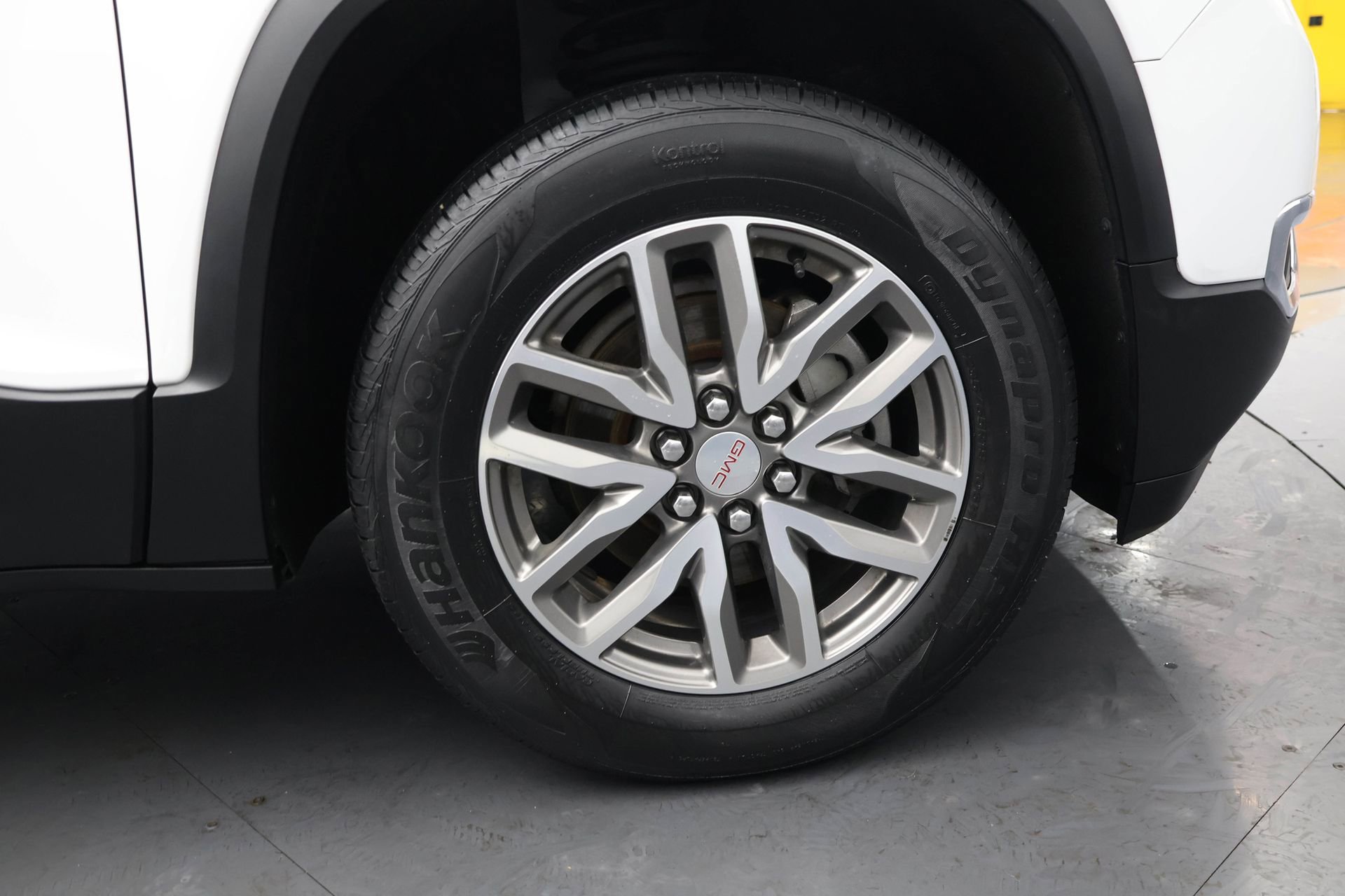 Used 2019 GMC Acadia SLE w/ Driver Alert Package I image 36