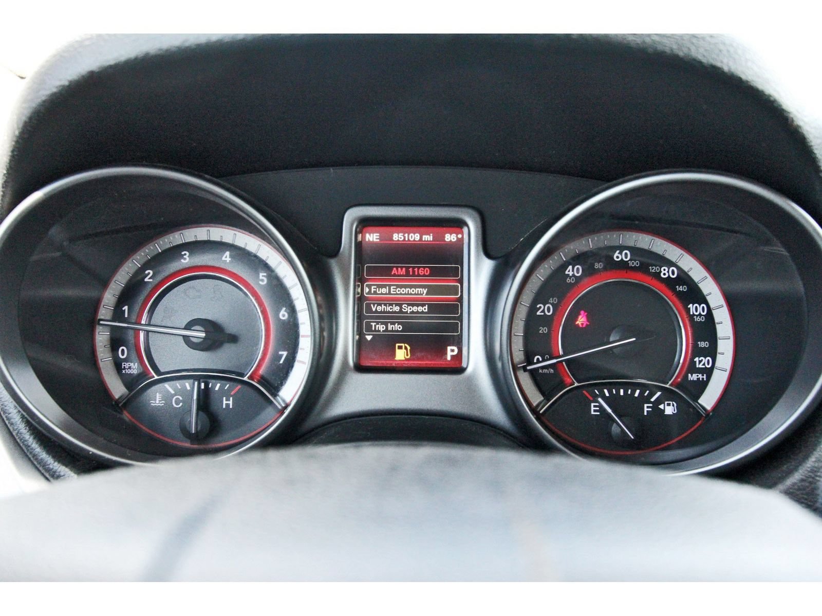 Used 2019 Dodge Journey Crossroad w/ Nav & Sun Group FWD image 17