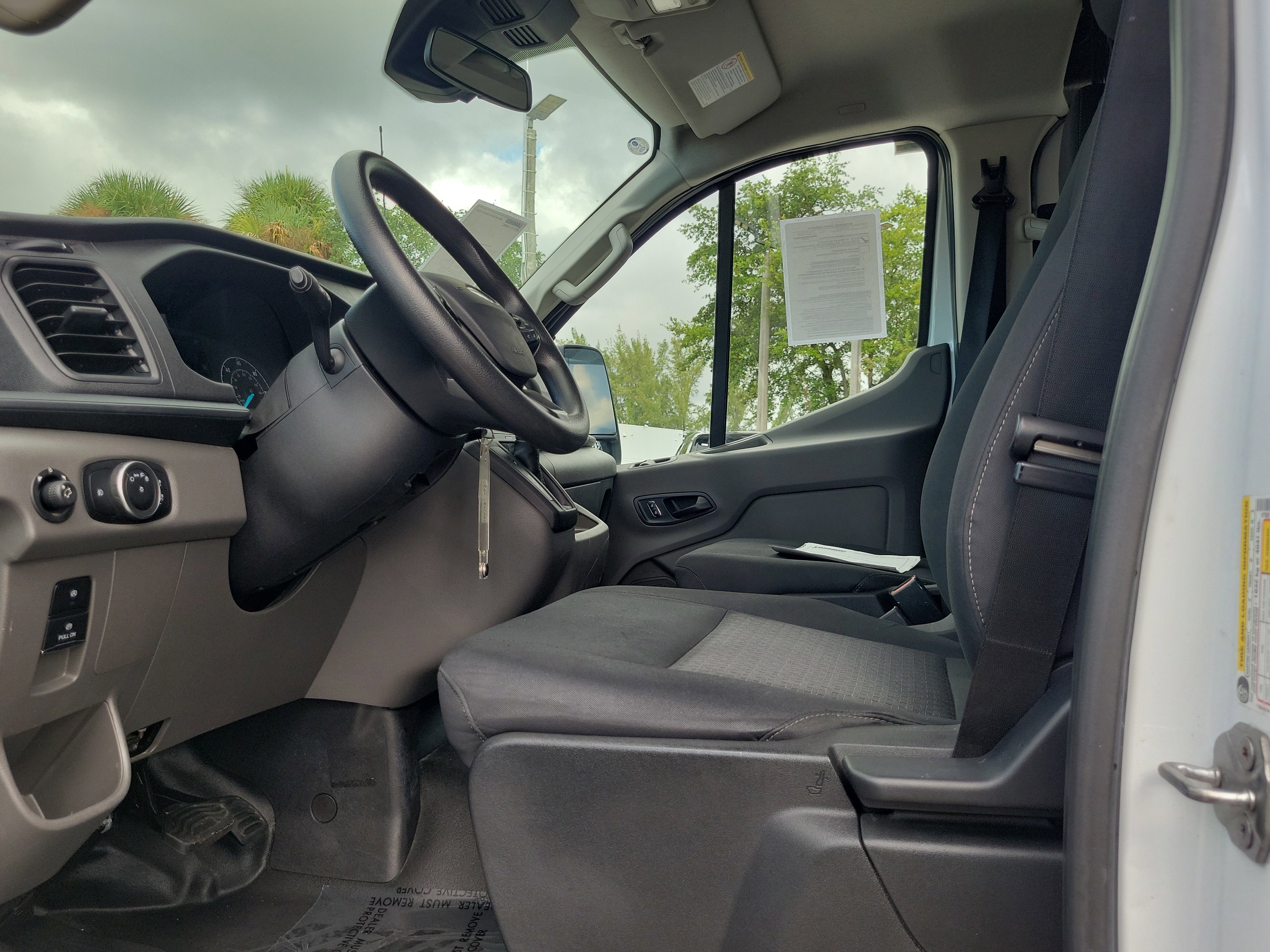 Used 2024 Ford Transit 250 Low Roof w/ Exterior Upgrade Package image 11