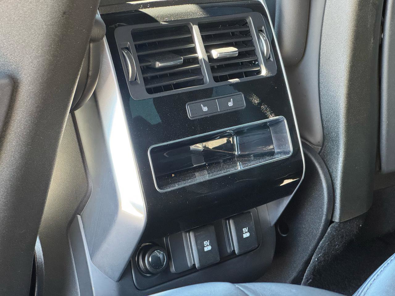 Used 2020 Land Rover Range Rover Sport HSE image 38