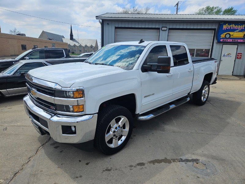 Used 2018 Chevrolet Silverado 2500 LT w/ All Star Edition AWD/4WD image 3