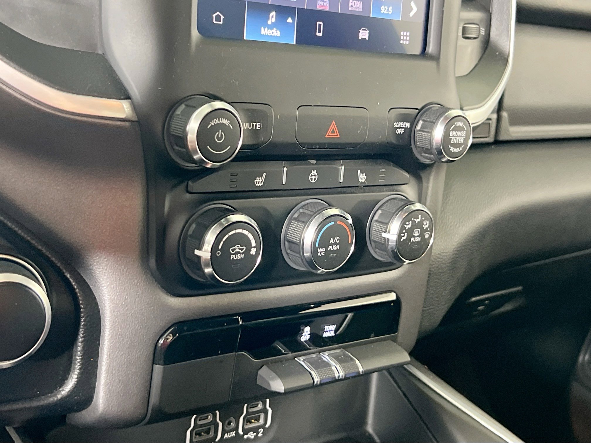 Used 2023 RAM 1500 Big Horn image 15