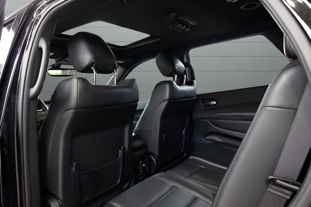 Used 2022 Dodge Durango R/T w/ Blacktop Package AWD/4WD image 56