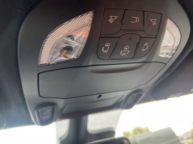 New 2026 Chrysler Pacifica Pinnacle FWD image 29
