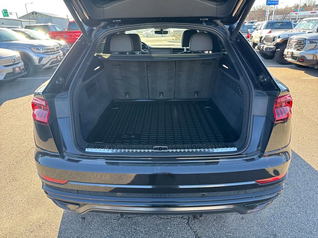 Used 2021 Audi Q8 Premium Plus w/ Premium Plus Package image 7