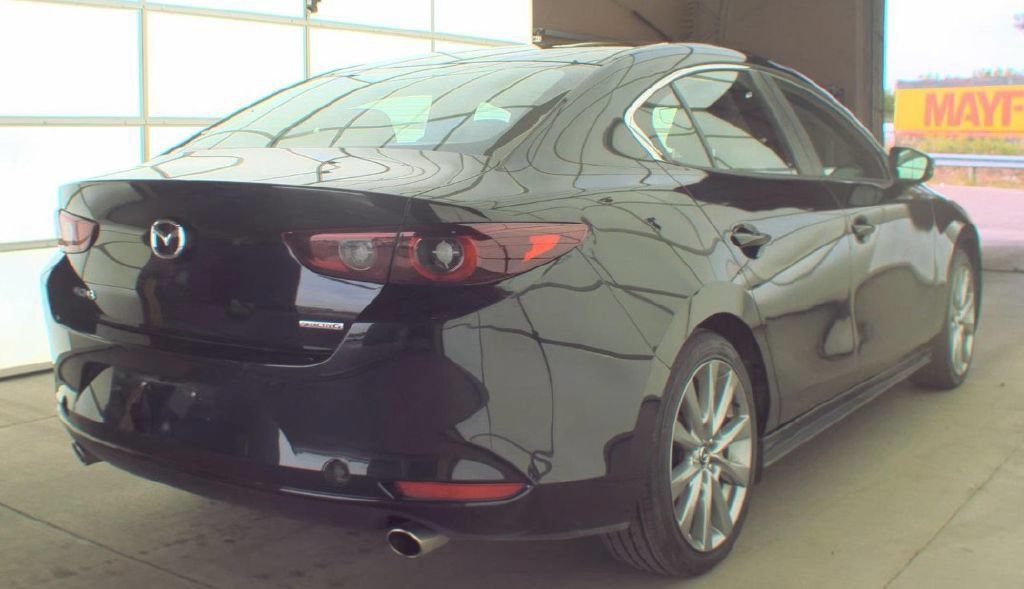 Used 2025 MAZDA MAZDA3 s FWD image 3