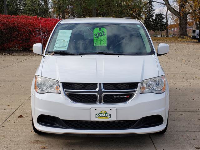 Used 2016 Dodge Grand Caravan SXT w/ Rear Park Assist Package FWD image 9