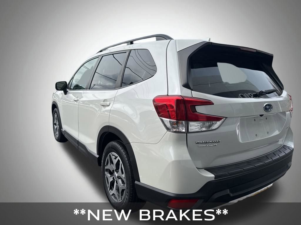Used 2020 Subaru Forester Premium w/ Popular Package #1 AWD/4WD image 3