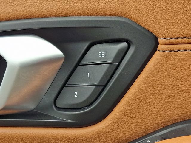Used 2021 BMW 330i xDrive Sedan w/ Convenience Package AWD/4WD image 26
