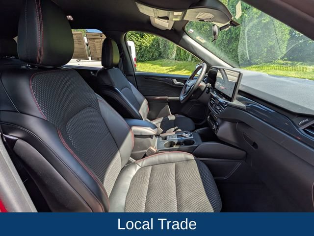 Used 2024 Ford Escape ST-Line w/ Tech Pack #1 AWD/4WD image 12