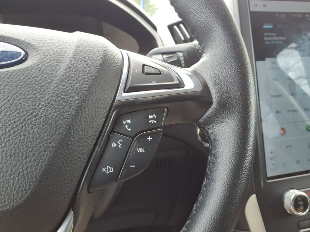 Certified 2024 Ford Edge SEL AWD/4WD image 17