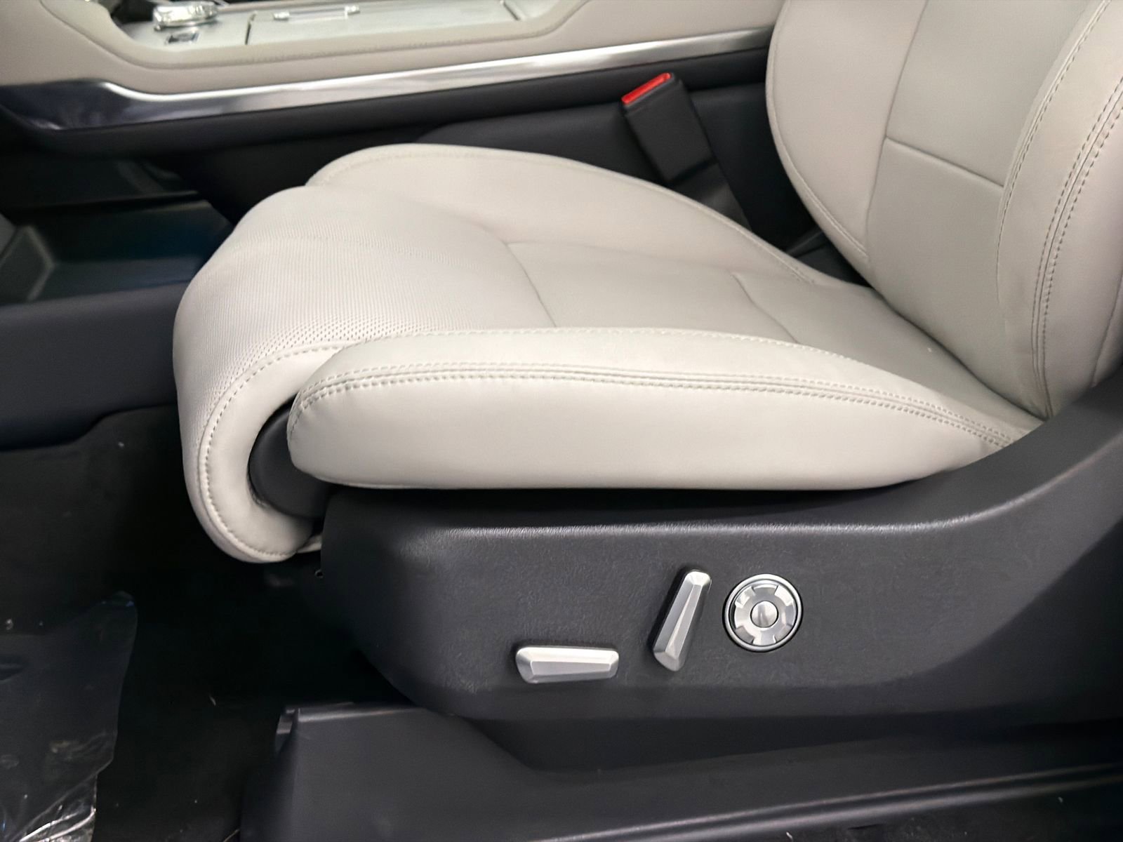 New 2026 Lincoln Navigator L Reserve image 18