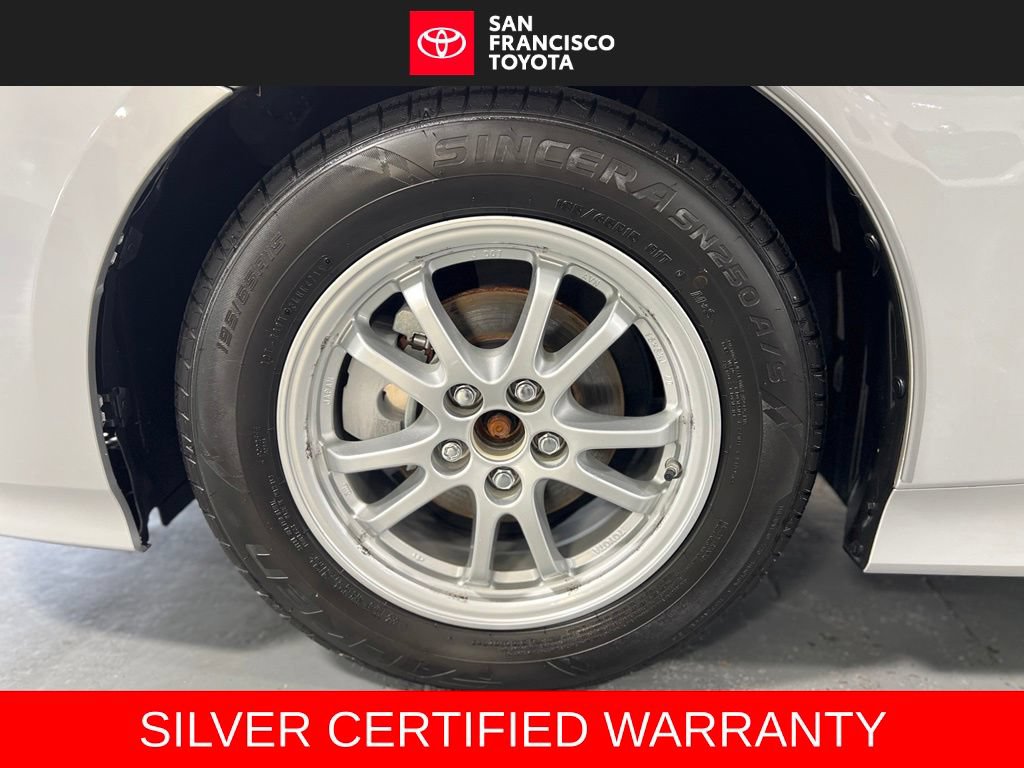 Certified 2016 Toyota Prius Four w/ Advanced Technology Package FWD image 9