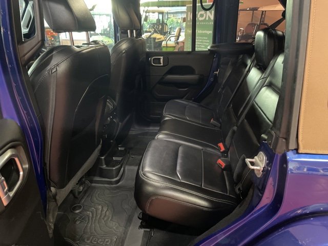 Used 2020 Jeep Wrangler Unlimited Sahara image 9