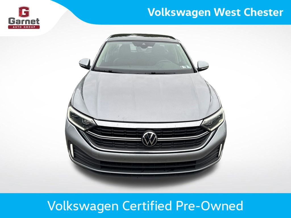 Used 2024 Volkswagen Jetta SEL FWD image 9