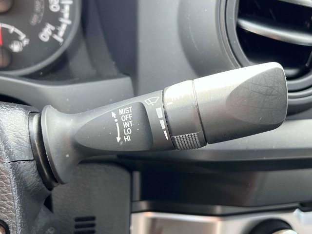 Used 2022 Toyota Tacoma SR AWD/4WD image 29