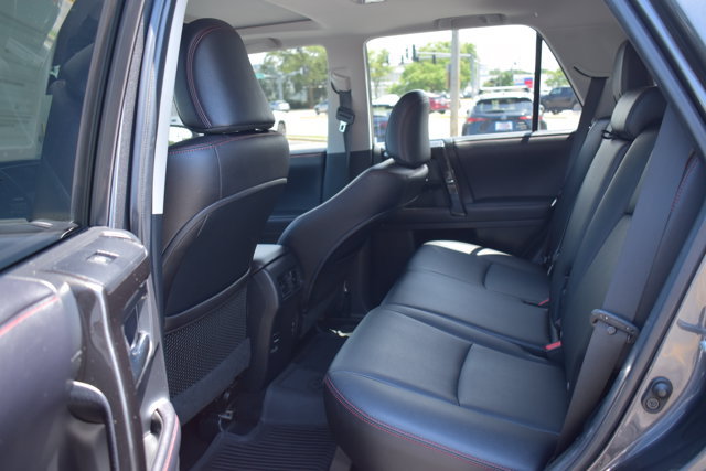 Used 2018 Toyota 4Runner TRD Off-Road Premium AWD/4WD image 5