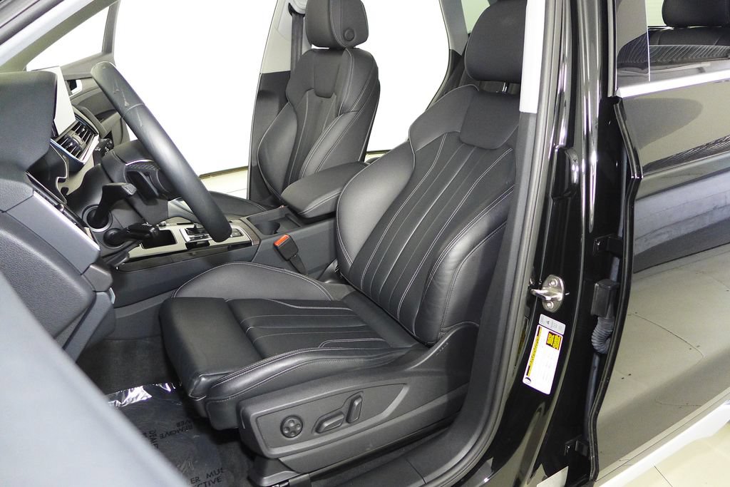 Used 2023 Audi Q5 e Premium w/ Convenience Package AWD/4WD image 22