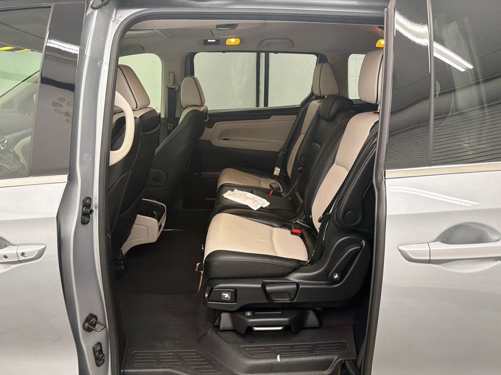 Certified 2025 Honda Odyssey Elite image 23