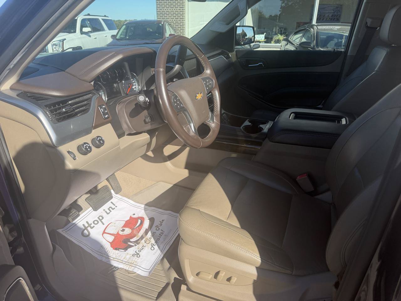Used 2020 Chevrolet Suburban LT AWD/4WD image 13