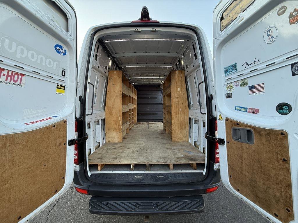 Used 2018 Mercedes-Benz Sprinter 2500 image 23