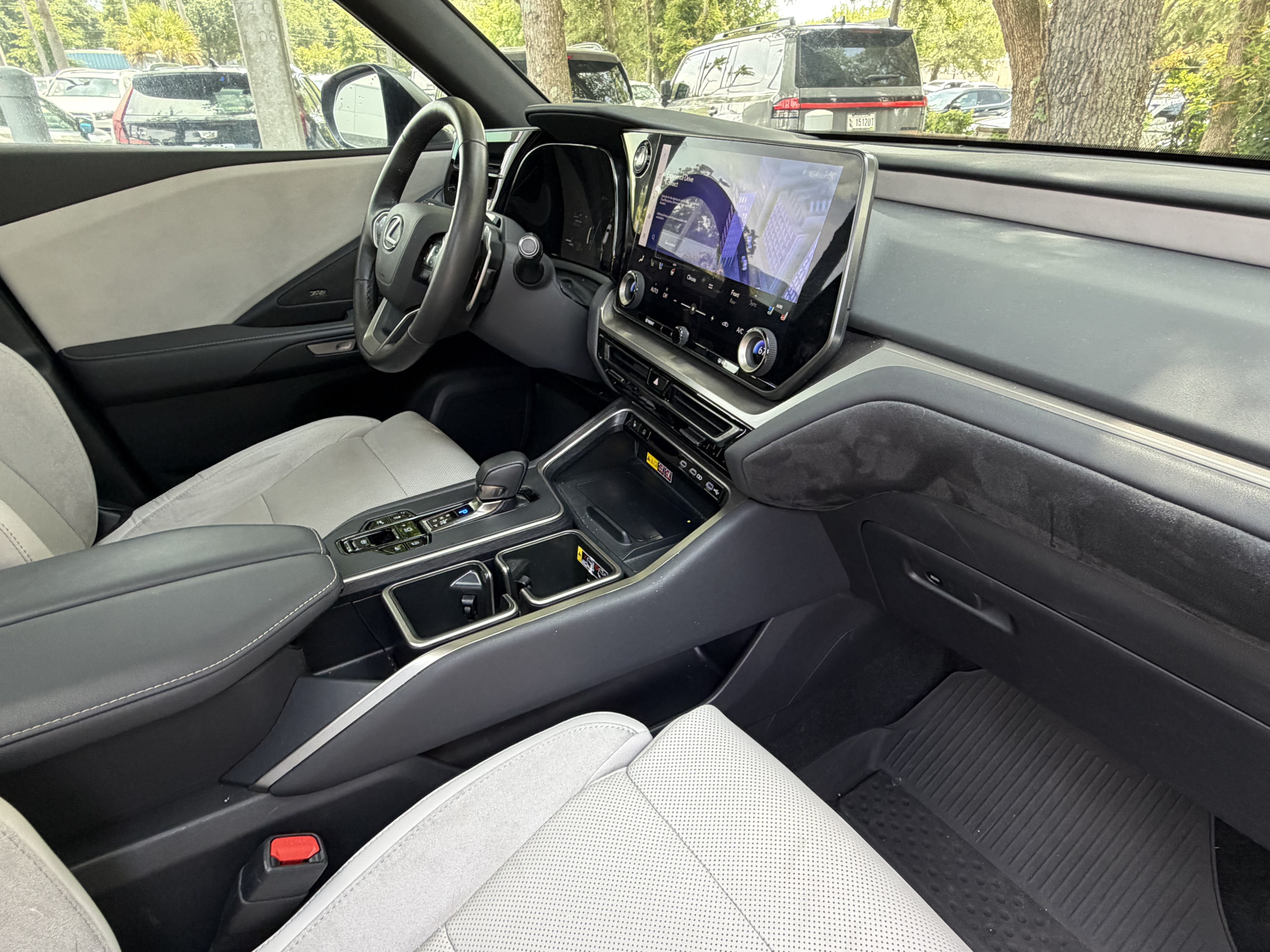 Used 2025 Lexus TX 350 AWD w/ Technology Package image 46