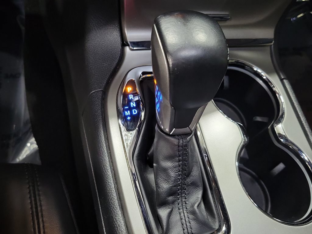 Used 2020 Jeep Grand Cherokee Altitude RWD image 32