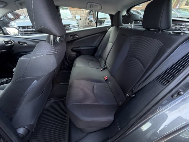 Used 2022 Toyota Prius Prime LE FWD image 25