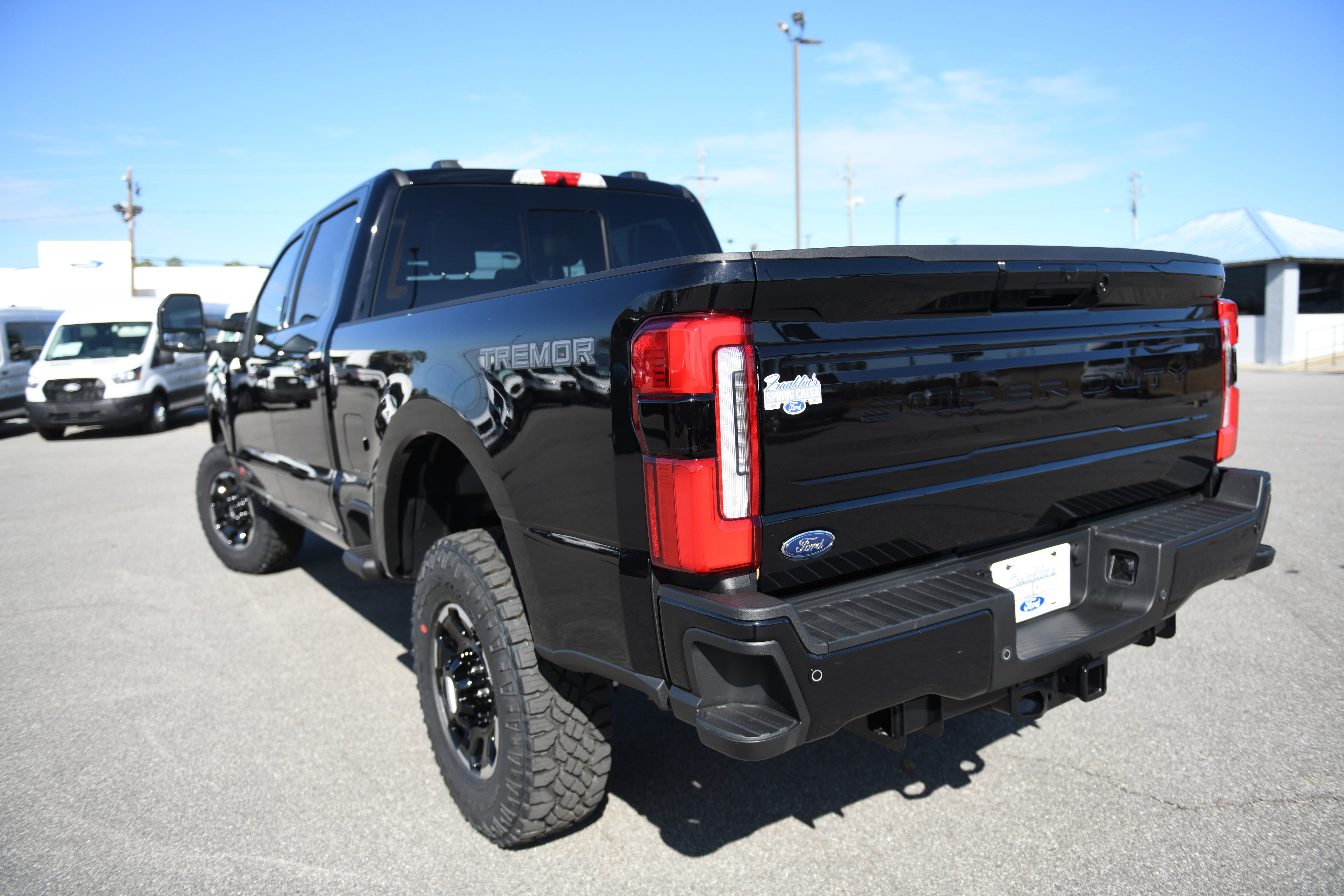 New 2026 Ford F250 Platinum w/ Tremor Off-Road Package image 13