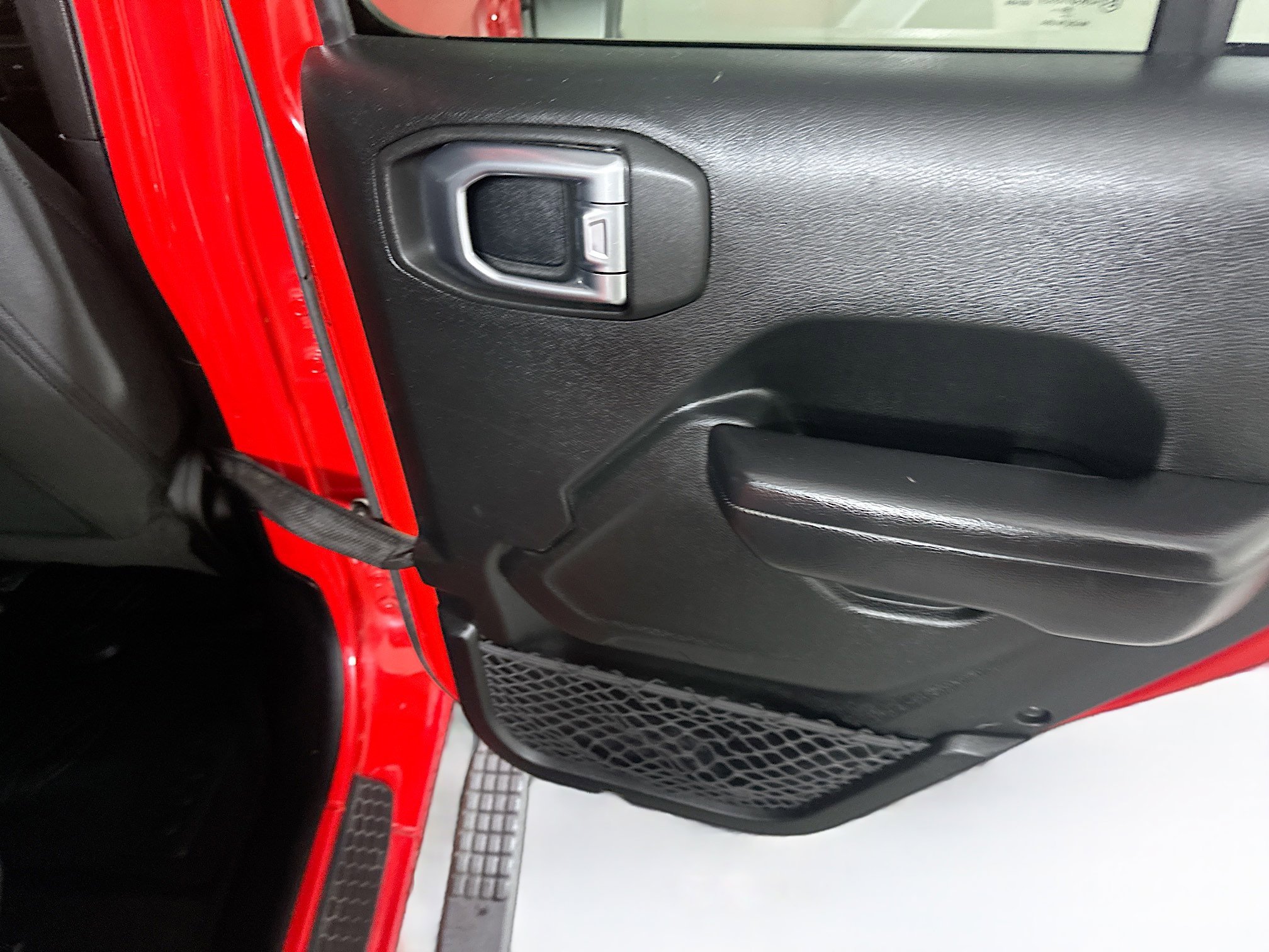 Used 2020 Jeep Wrangler Unlimited Sport image 27