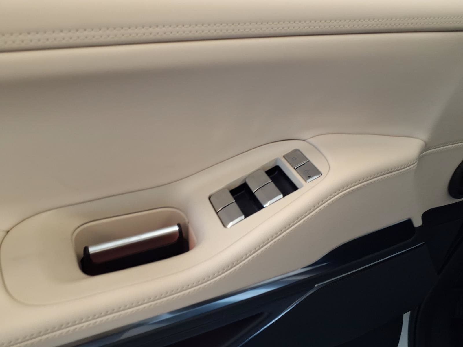 New 2027 Lincoln Navigator L Premier AWD/4WD image 14