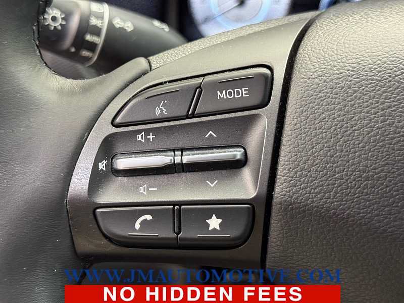Used 2023 Hyundai Kona Limited AWD/4WD image 44