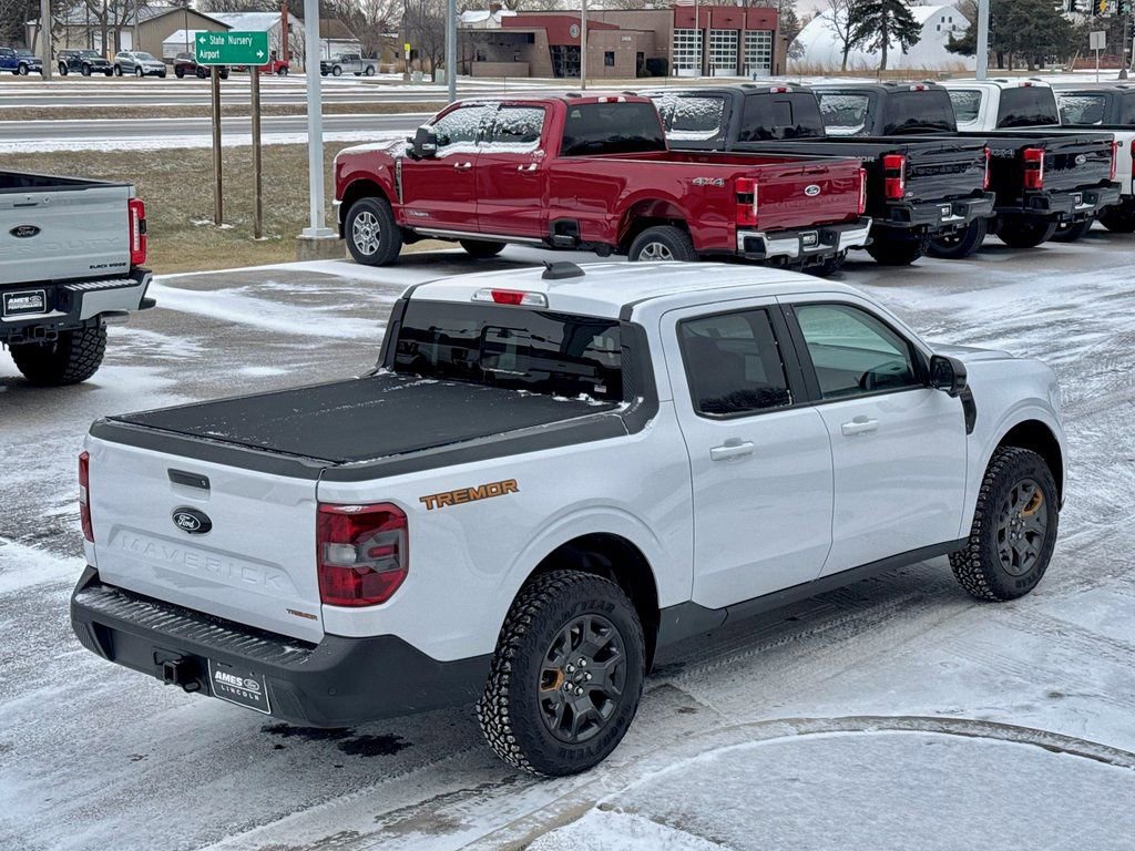 Used 2025 Ford Maverick Tremor image 5