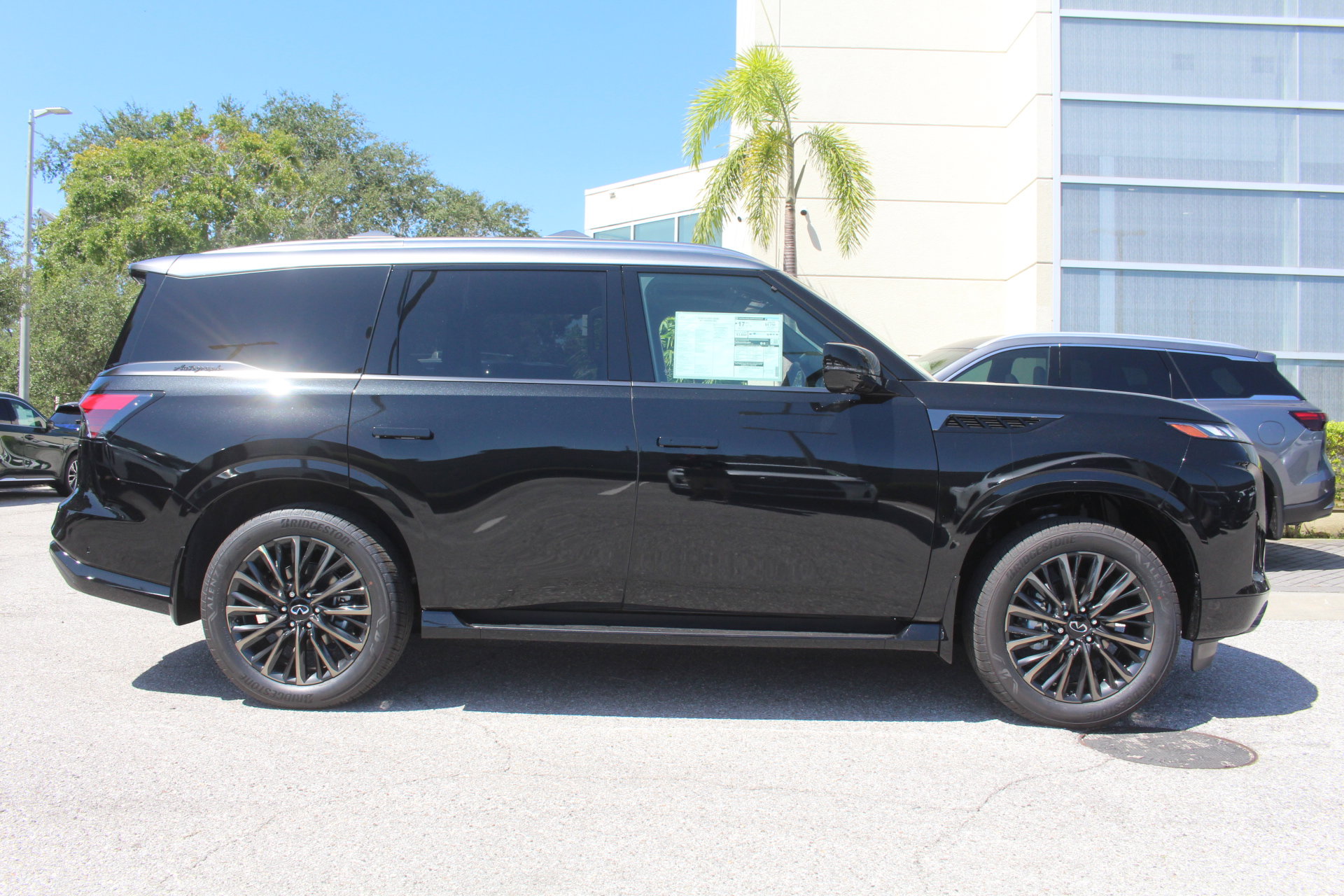 New 2026 INFINITI QX80 Autograph image 7