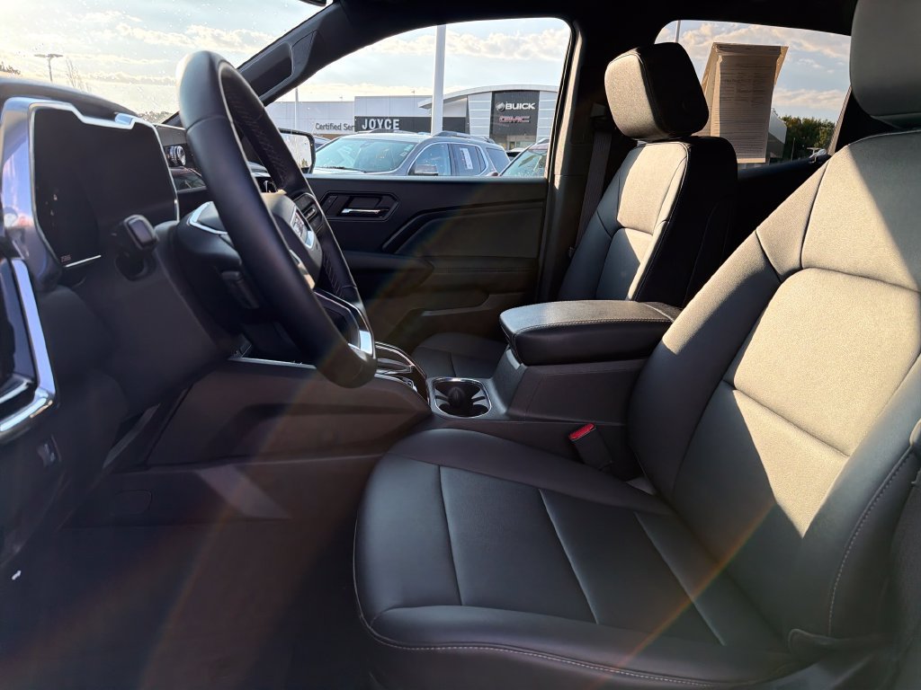 Certified 2023 GMC Canyon Elevation w/ Elevation Premium Package AWD/4WD image 11