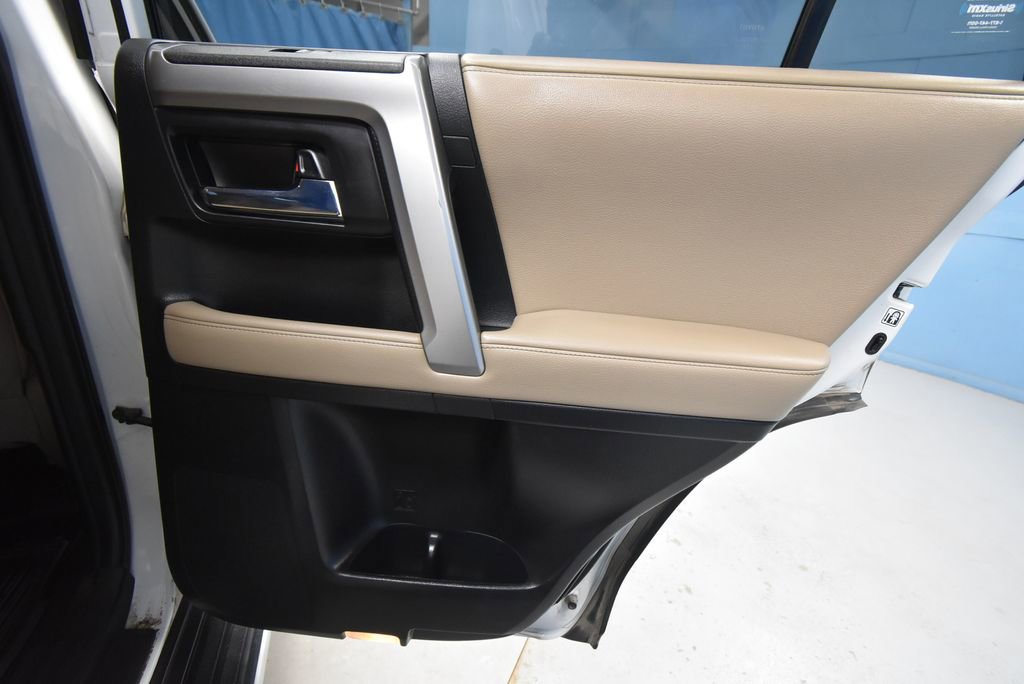 Used 2018 Toyota 4Runner SR5 Premium AWD/4WD image 27