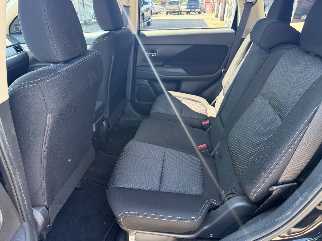 Used 2016 Mitsubishi Outlander ES FWD image 10