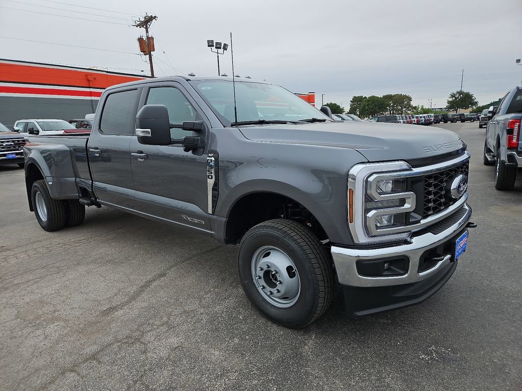 New 2026 Ford F350 XLT w/ XLT Premium Package